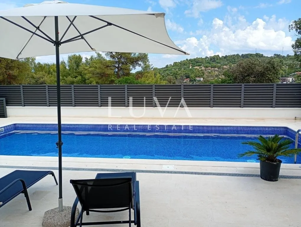 Šolta, Rogač, luxury villa with a pool by the sea for sale