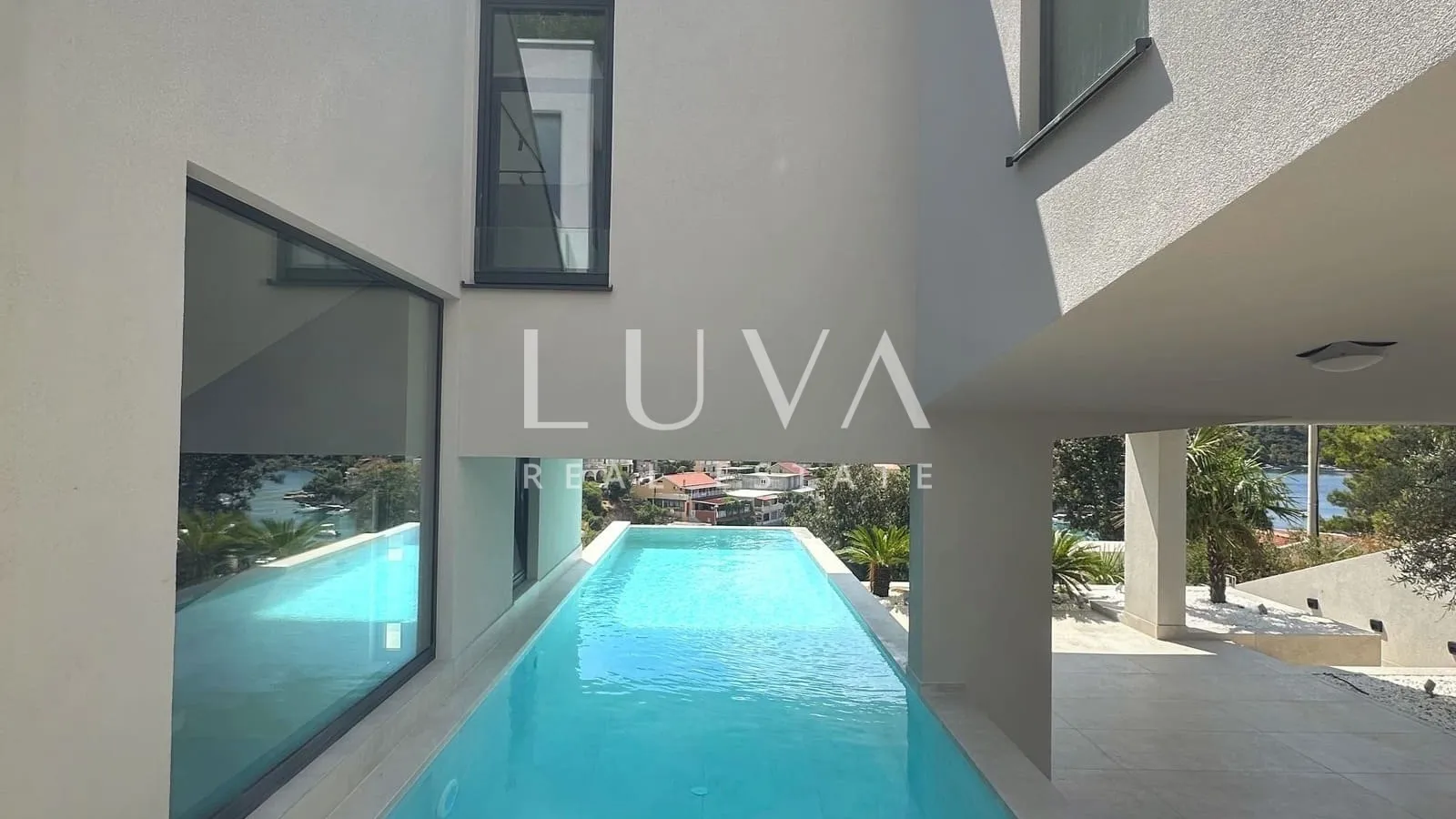 Korčula, luxury villa with pool by the sea for sale