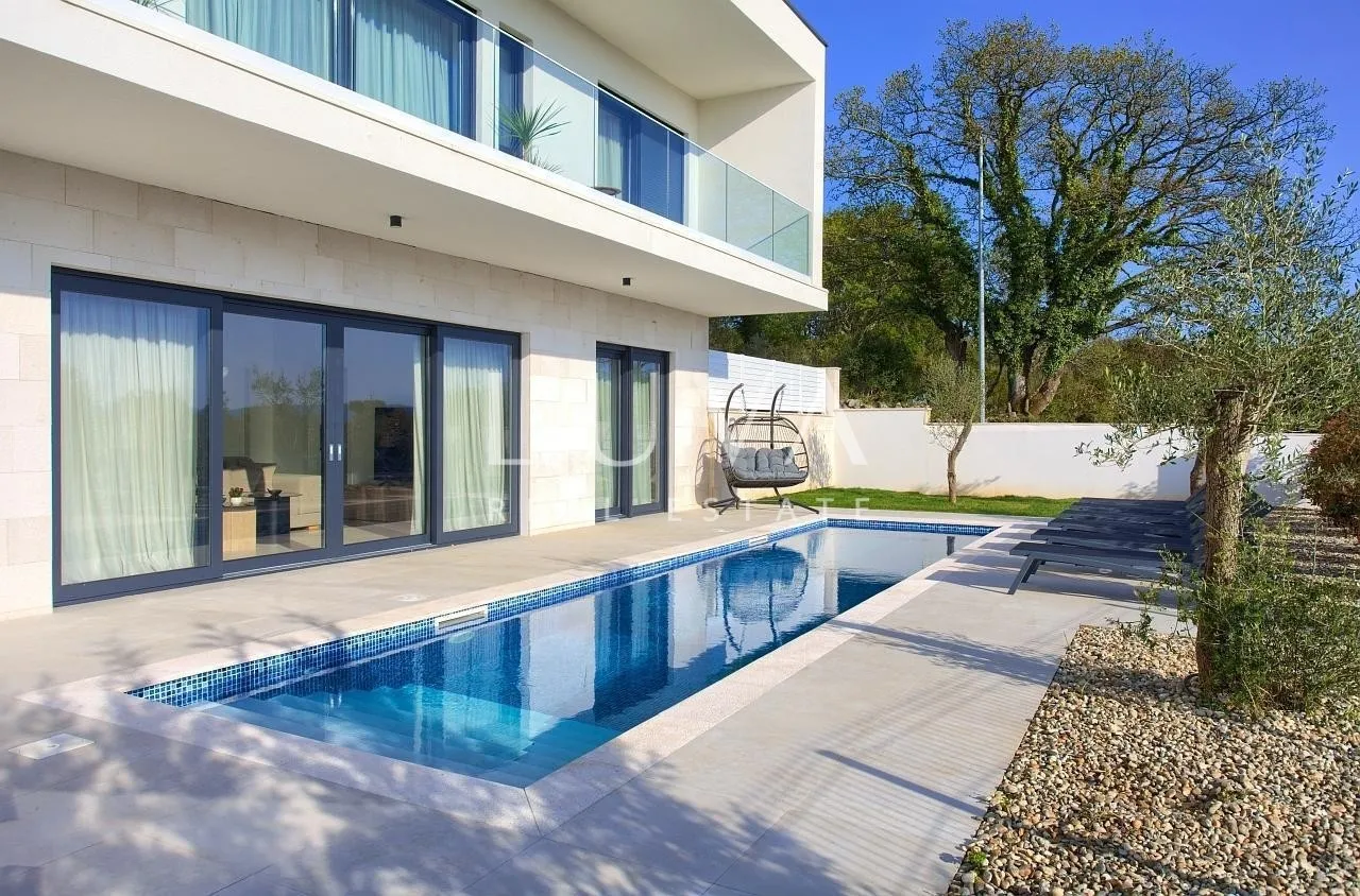 Krk Linardići Luxushaus mit Pool zum Verkauf