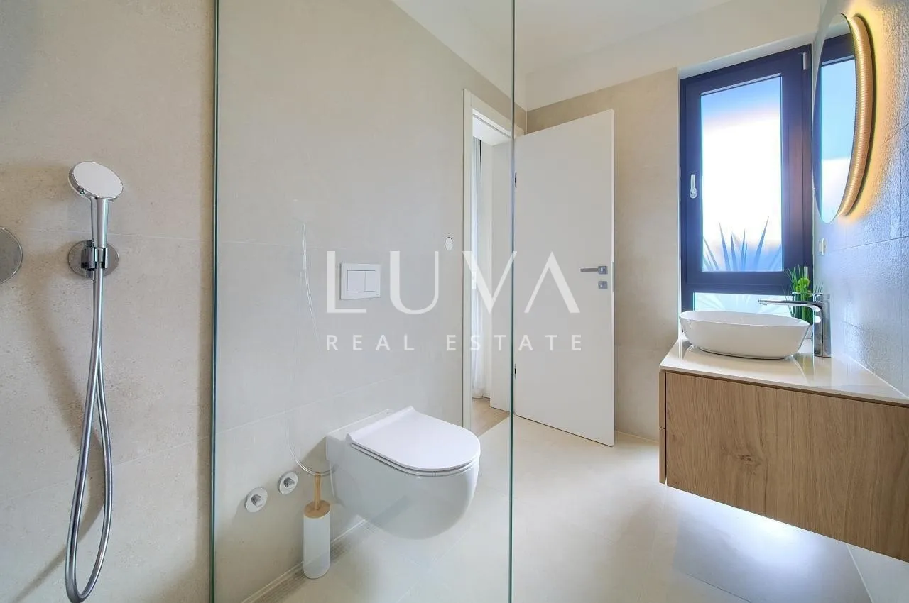 Krk Linardići Luxushaus mit Pool zum Verkauf