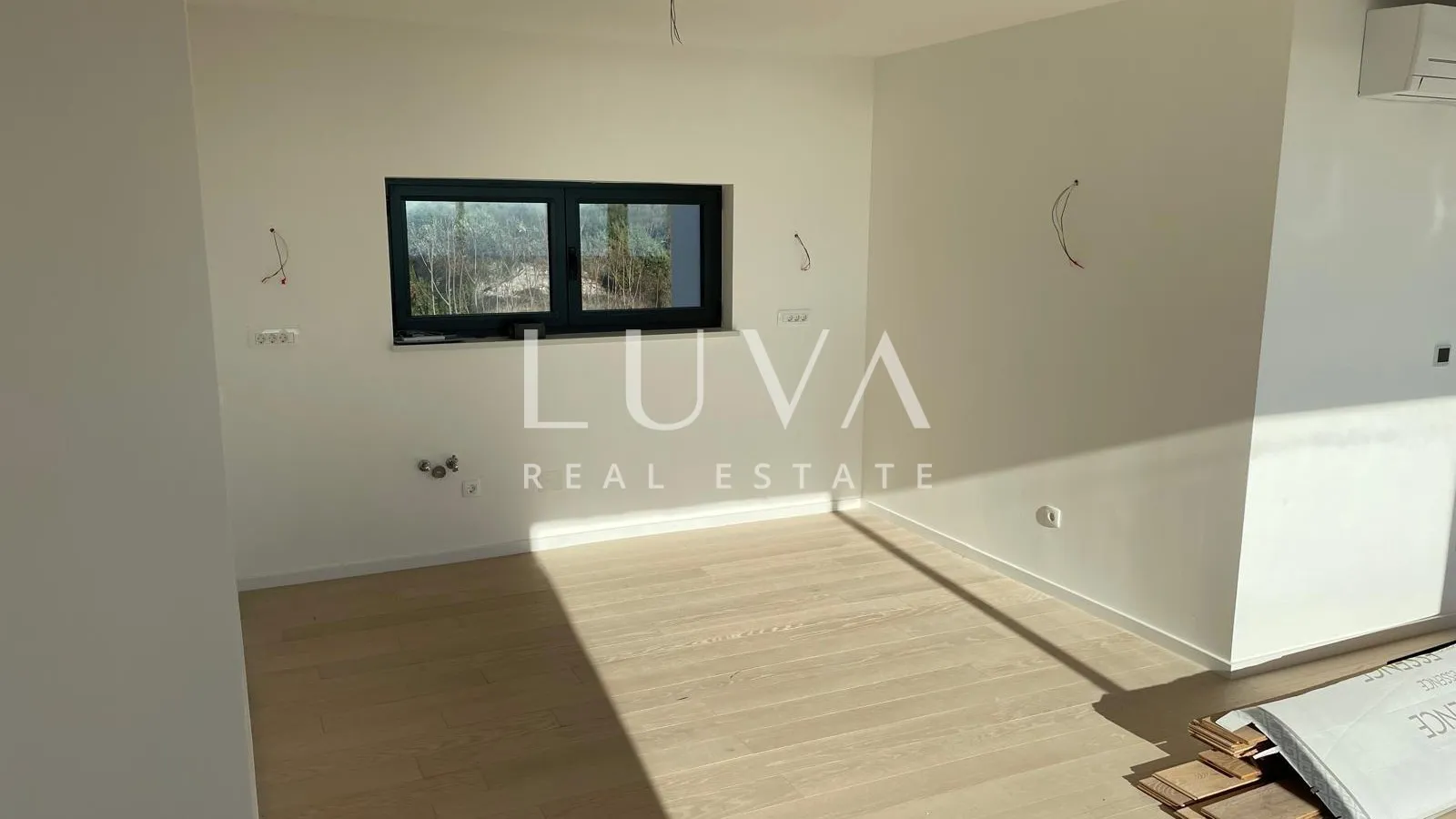 Krk, penthouse 115 m2 s pogledom na more, novogradnja