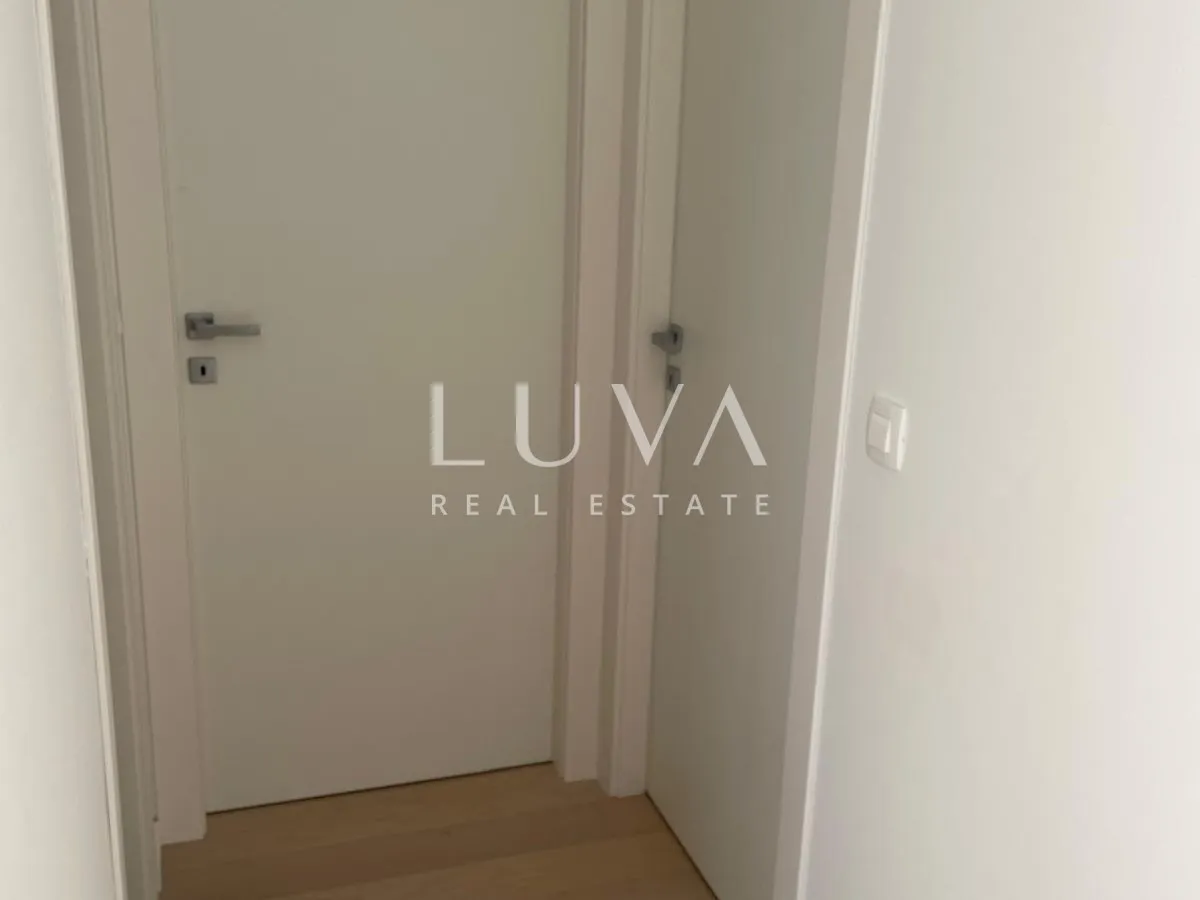 Krk, penthouse 115 m2 s pogledom na more, novogradnja