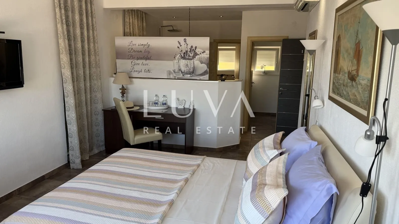 Vis, luxury house with a pool and sea view for sale