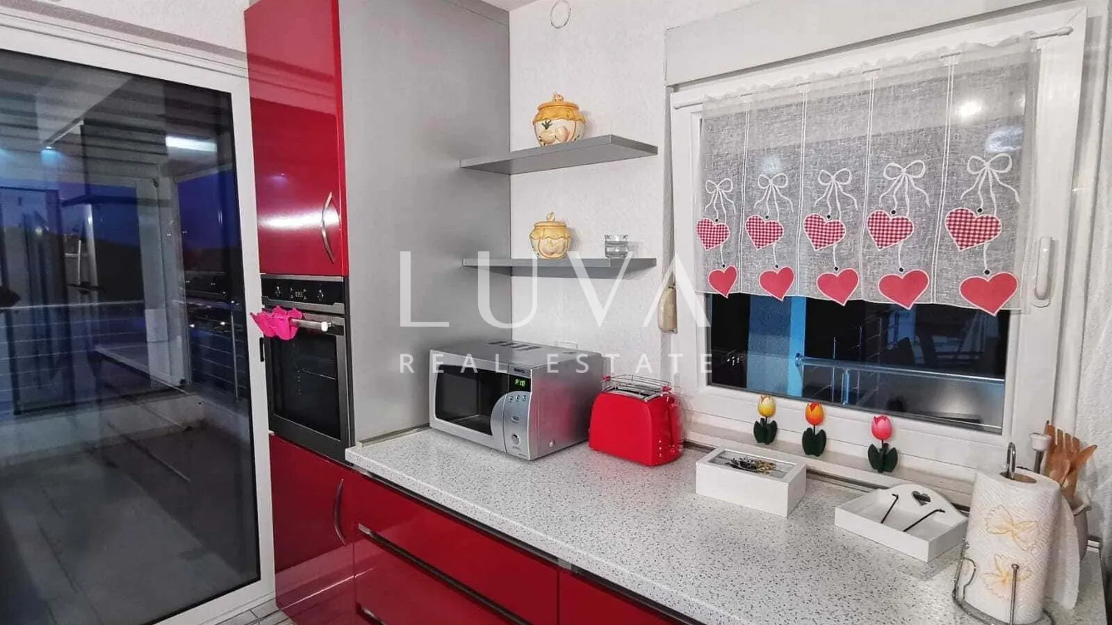 Vis, luxury house with a pool and sea view for sale