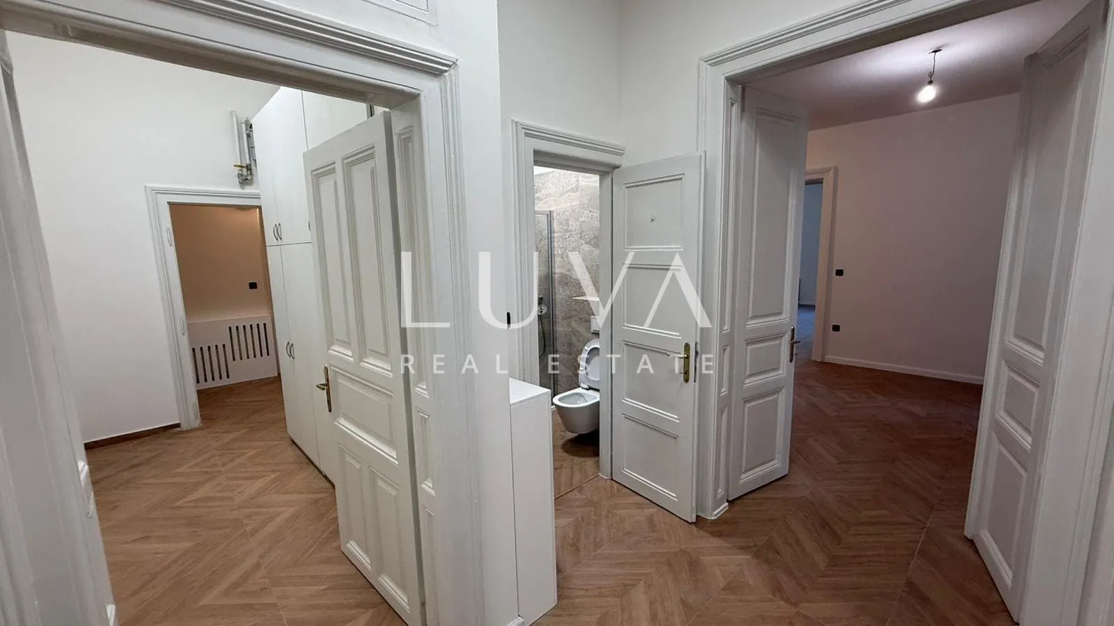 Zagreb, centar, stan 253 m2 idealno za poslovnu namjenu