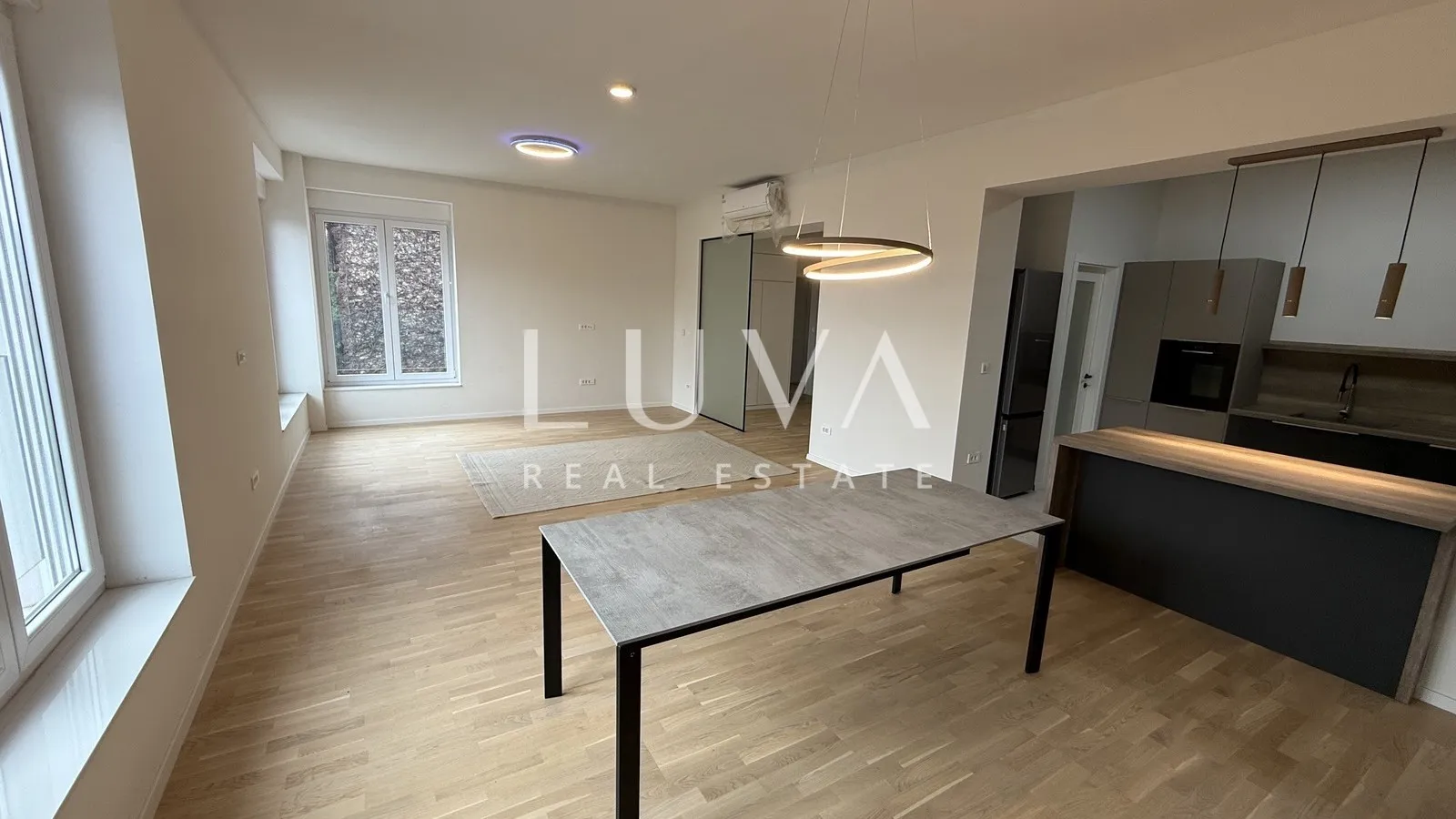 Zagreb, Gornji Grad, novorenovirani moderni stan za najam, 120 m2
