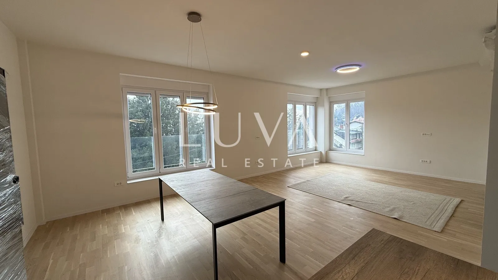 Zagreb, Gornji Grad, novorenovirani moderni stan za najam, 120 m2
