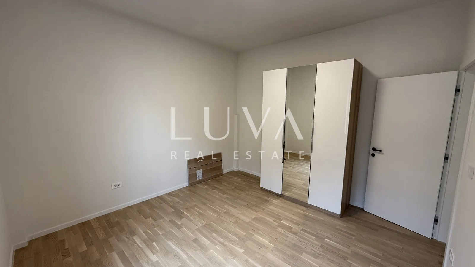 Zagreb, Gornji Grad, novorenovirani moderni stan za najam, 120 m2