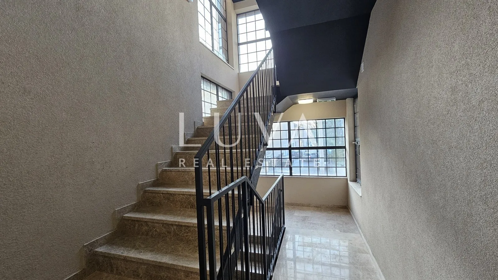 Zagreb, Trešnjevka: 300 m2 commercial building for Rent
