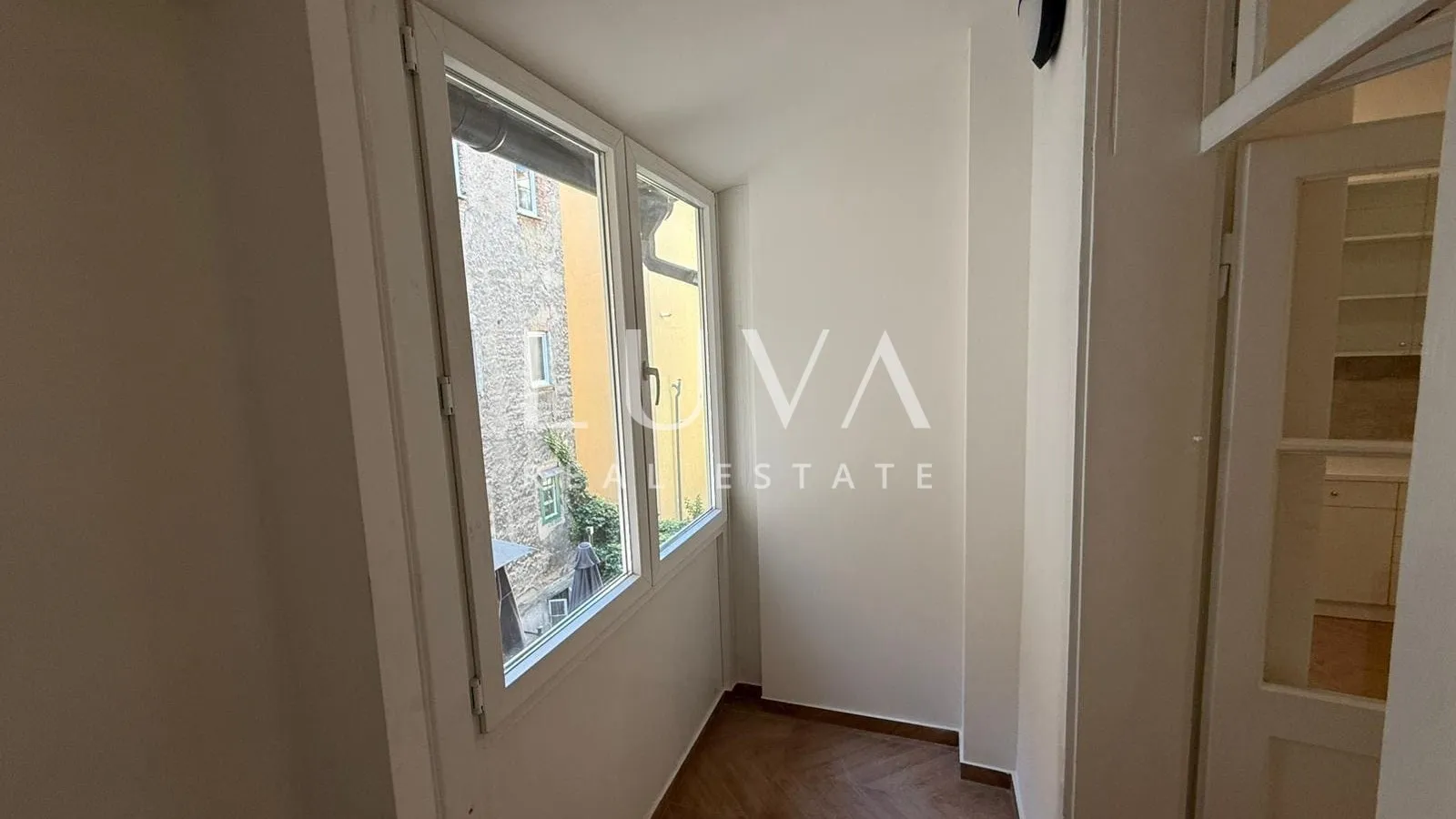 Zagreb, centar, stan 253 m2, investicija za najam