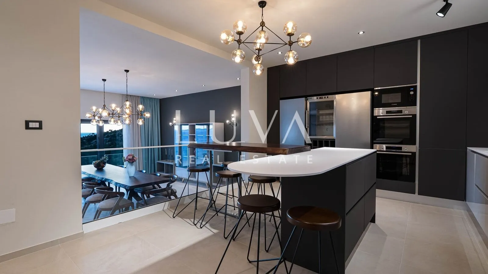 Brač, Einzigartige Luxusvilla am Meer 800 m²