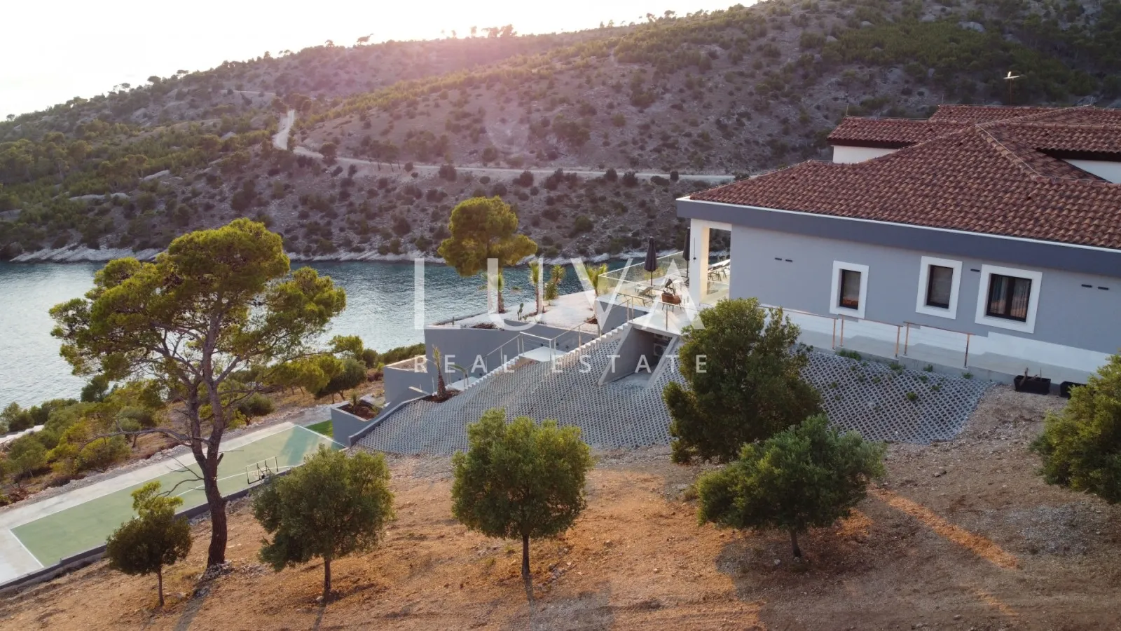Brač, Unique Luxury Seafront Villa 800 sqm