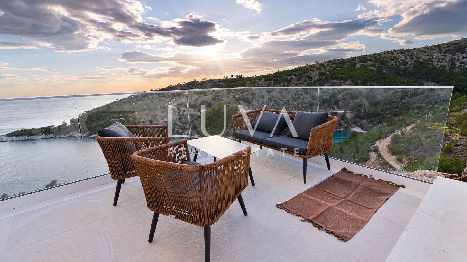 Brač, Einzigartige Luxusvilla am Meer 800 m²