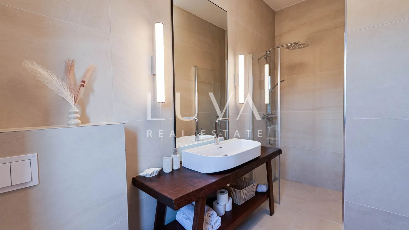 Brač, Einzigartige Luxusvilla am Meer 800 m²