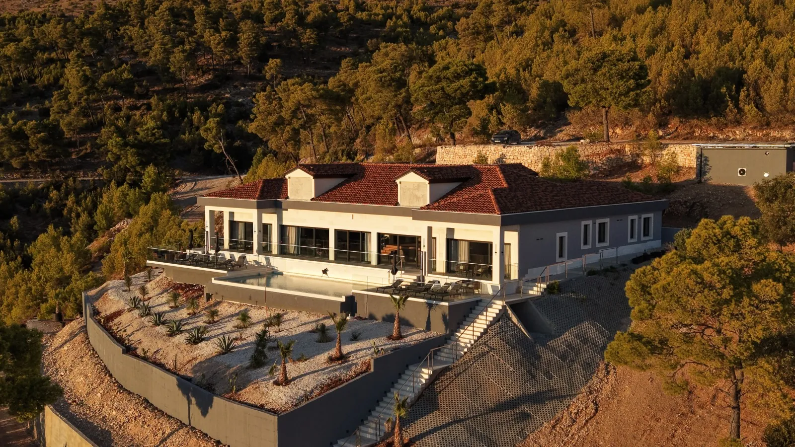 Brač, Einzigartige Luxusvilla am Meer 800 m²