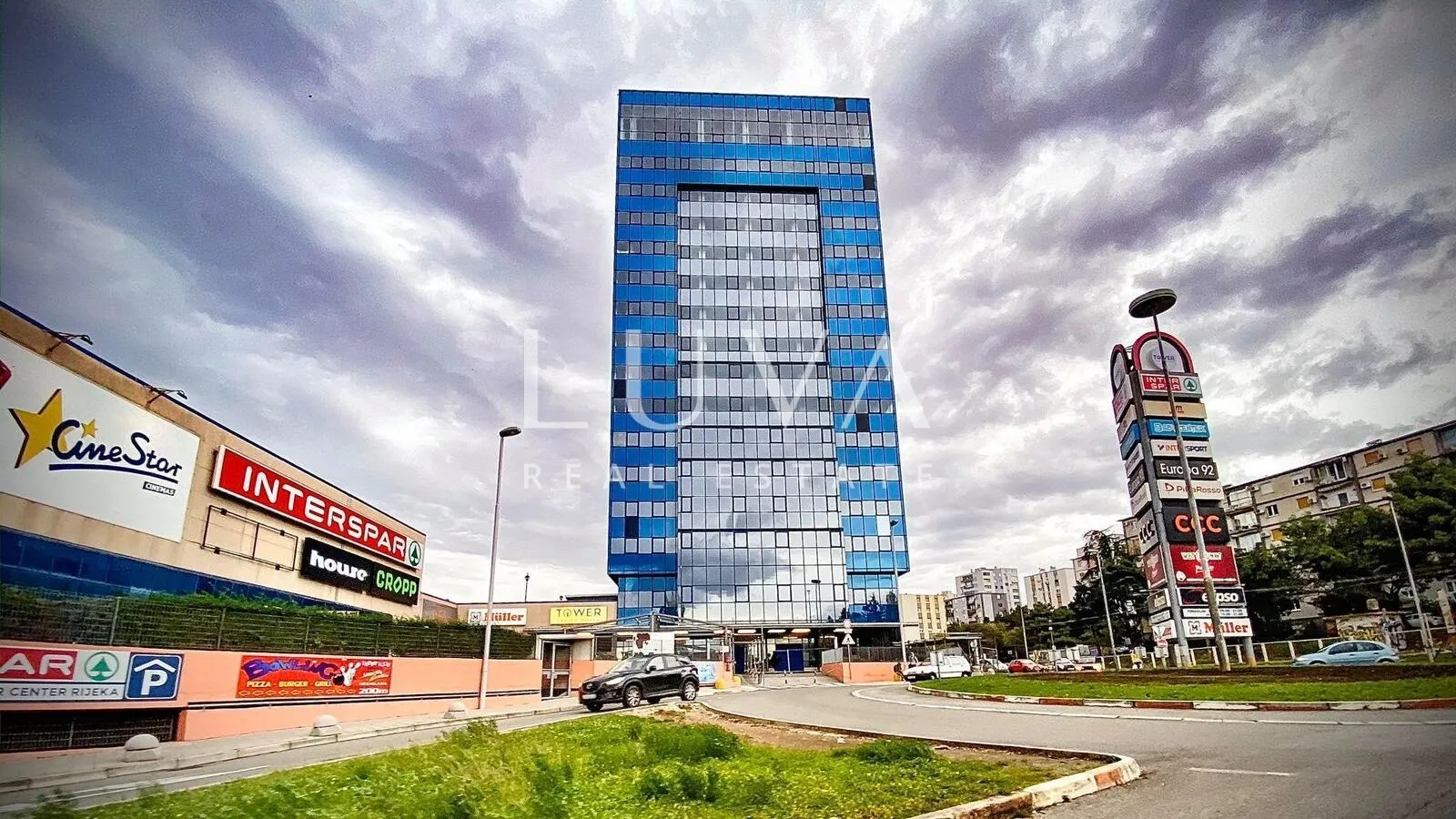 Rijeka, Tower centar, poslovni prostor za najam na 5. katu, 27 m2