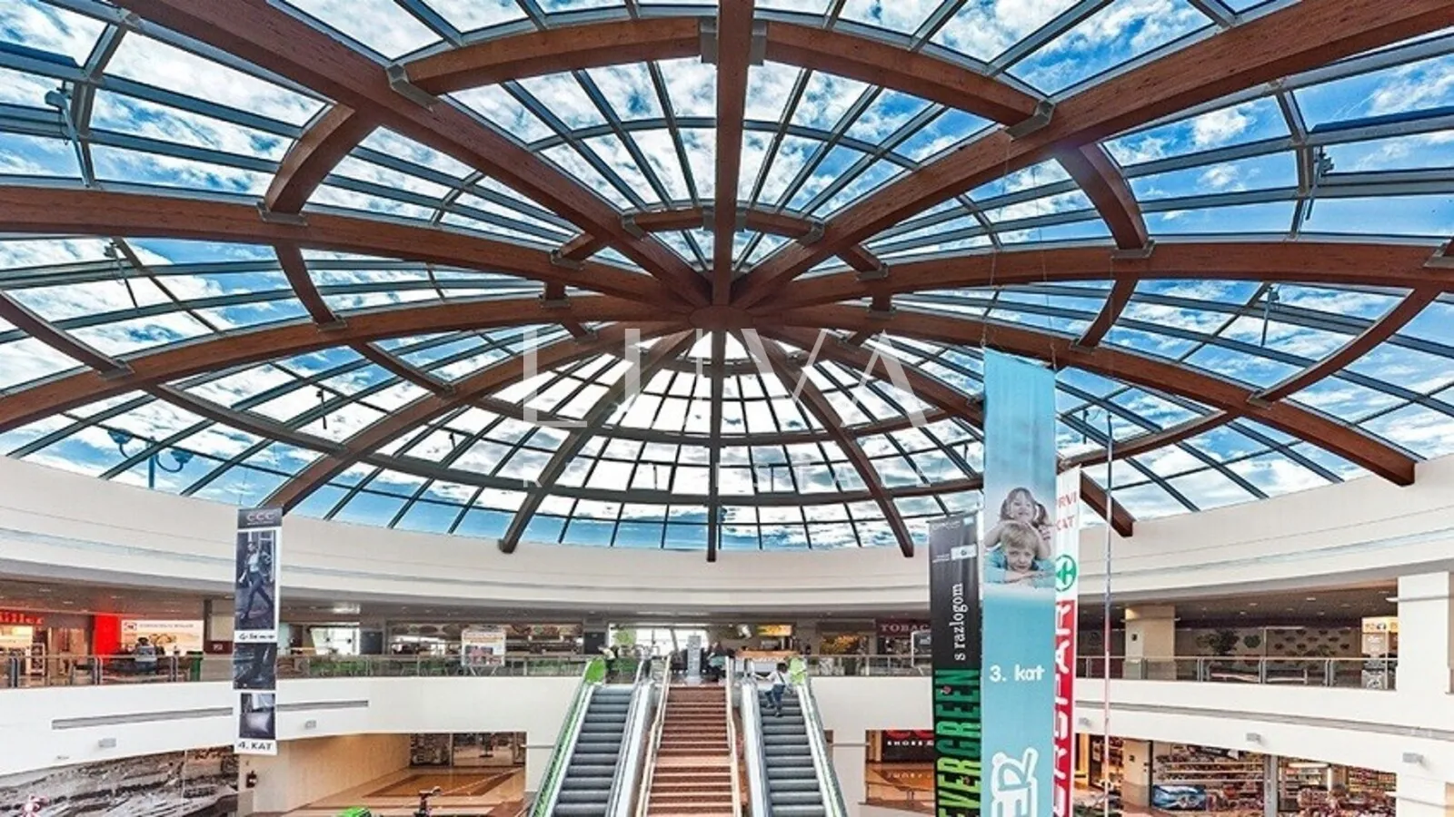 Rijeka, Tower centar, poslovni prostor za najam na 5. katu, 27 m2