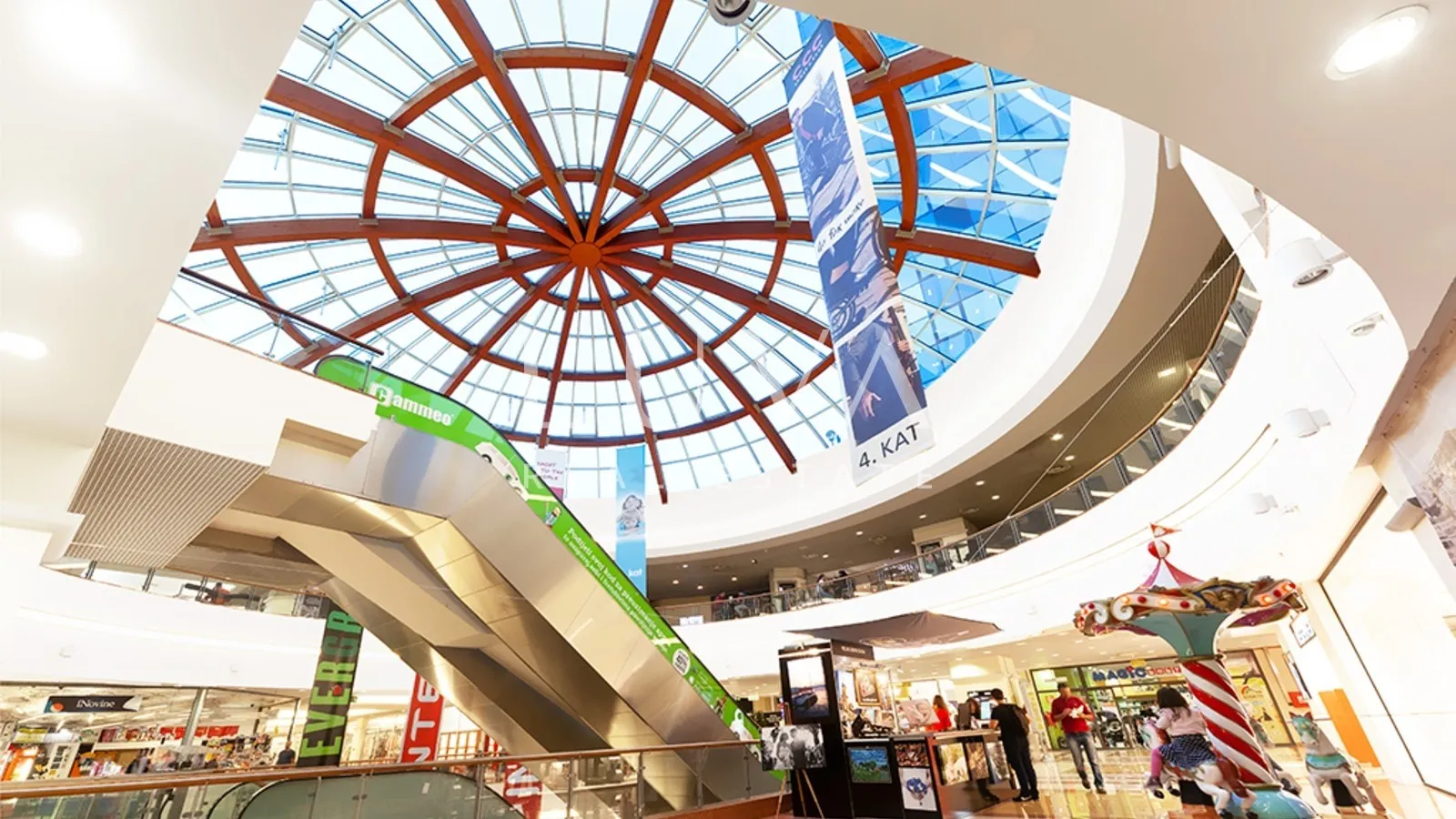 Rijeka, Tower centar, poslovni prostor za najam na 5. katu, 27 m2