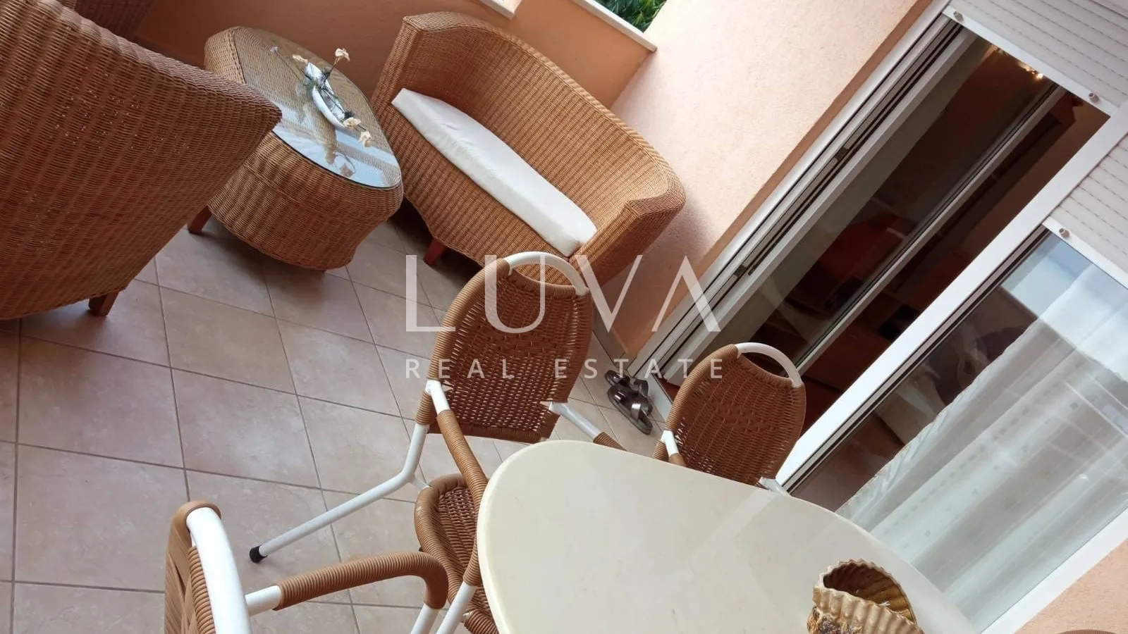 Pag, Novalja, dvosoban stan s pogledom na more, 58 m2