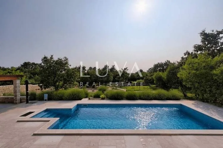 Istra, Štokovci, kuća s bazenom i minigolf igralištem, 290 m2