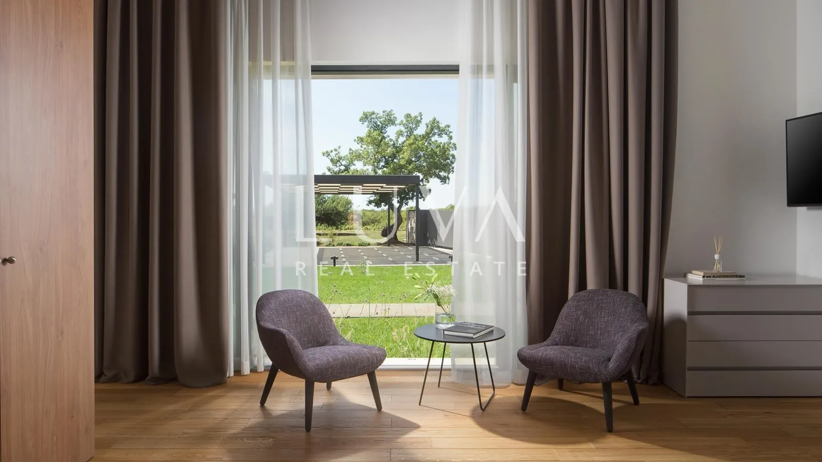 Istra, Bale, luksuzna vila s 3 bazena i wellnessom na prodaju