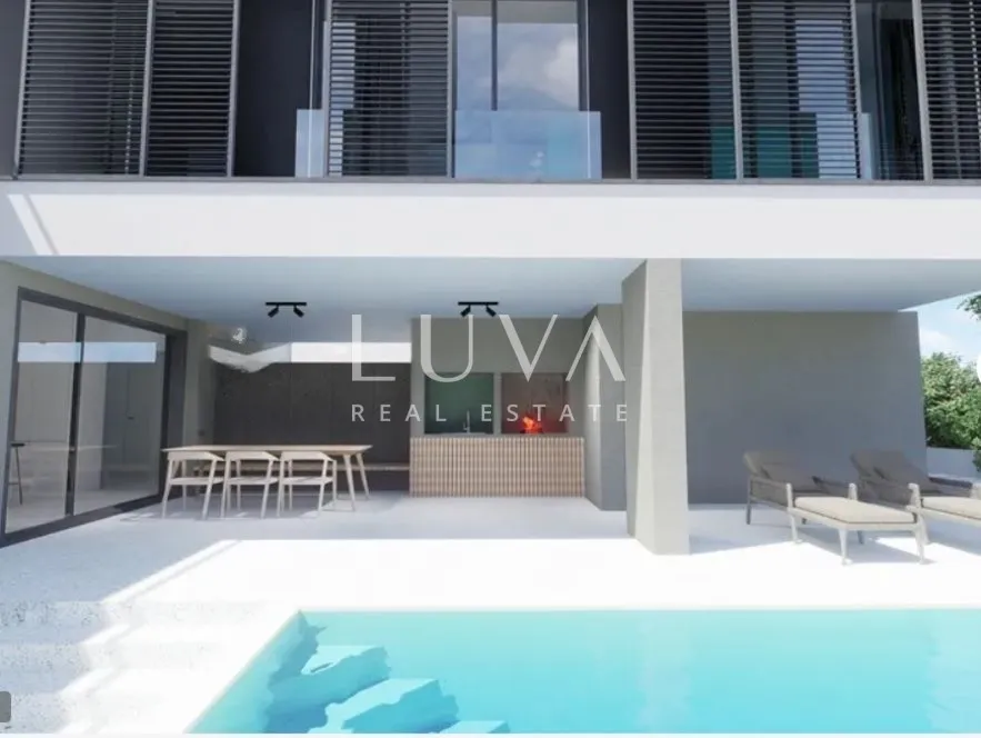 Kaštel Novi, Rudine, moderna vila s bazenom i pogledom na more
