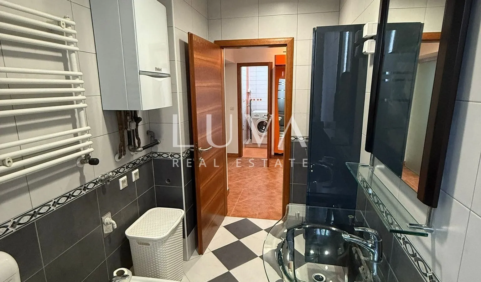 Zagreb, Sigečica, 3s stan na odličnoj lokaciji, NKP 72 m2