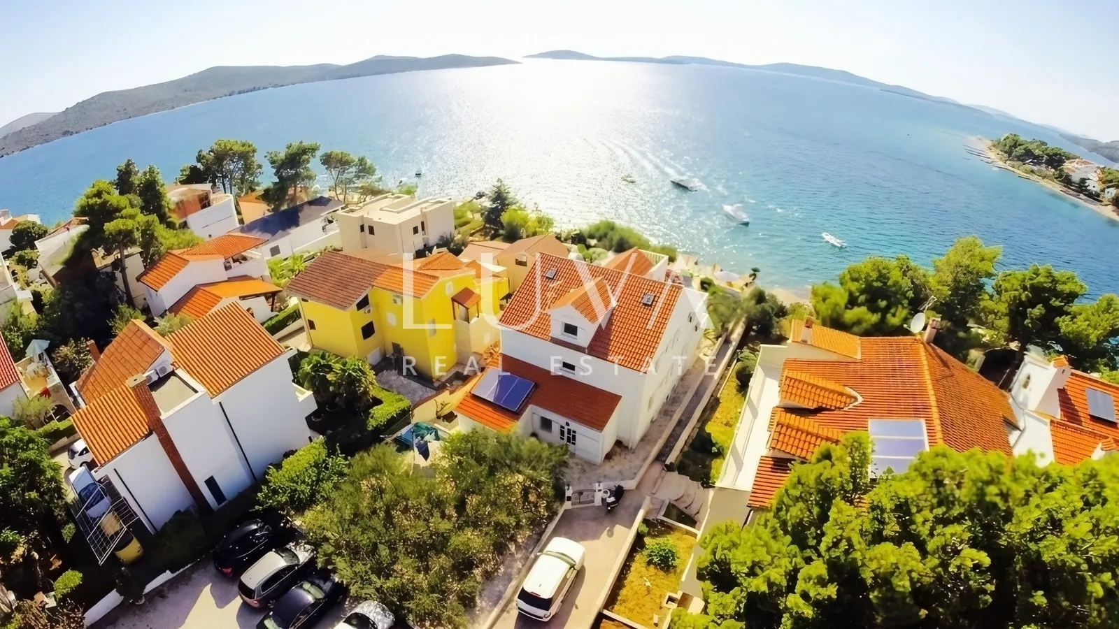 Žaborić Seafront House 430 m2 for Sale