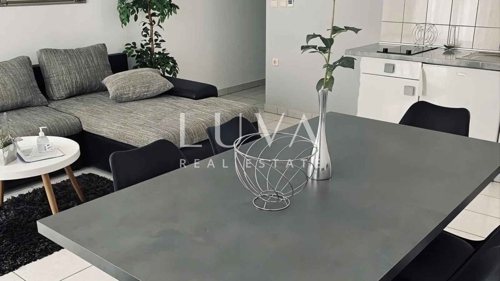 Žaborić Seafront House 430 m2 for Sale