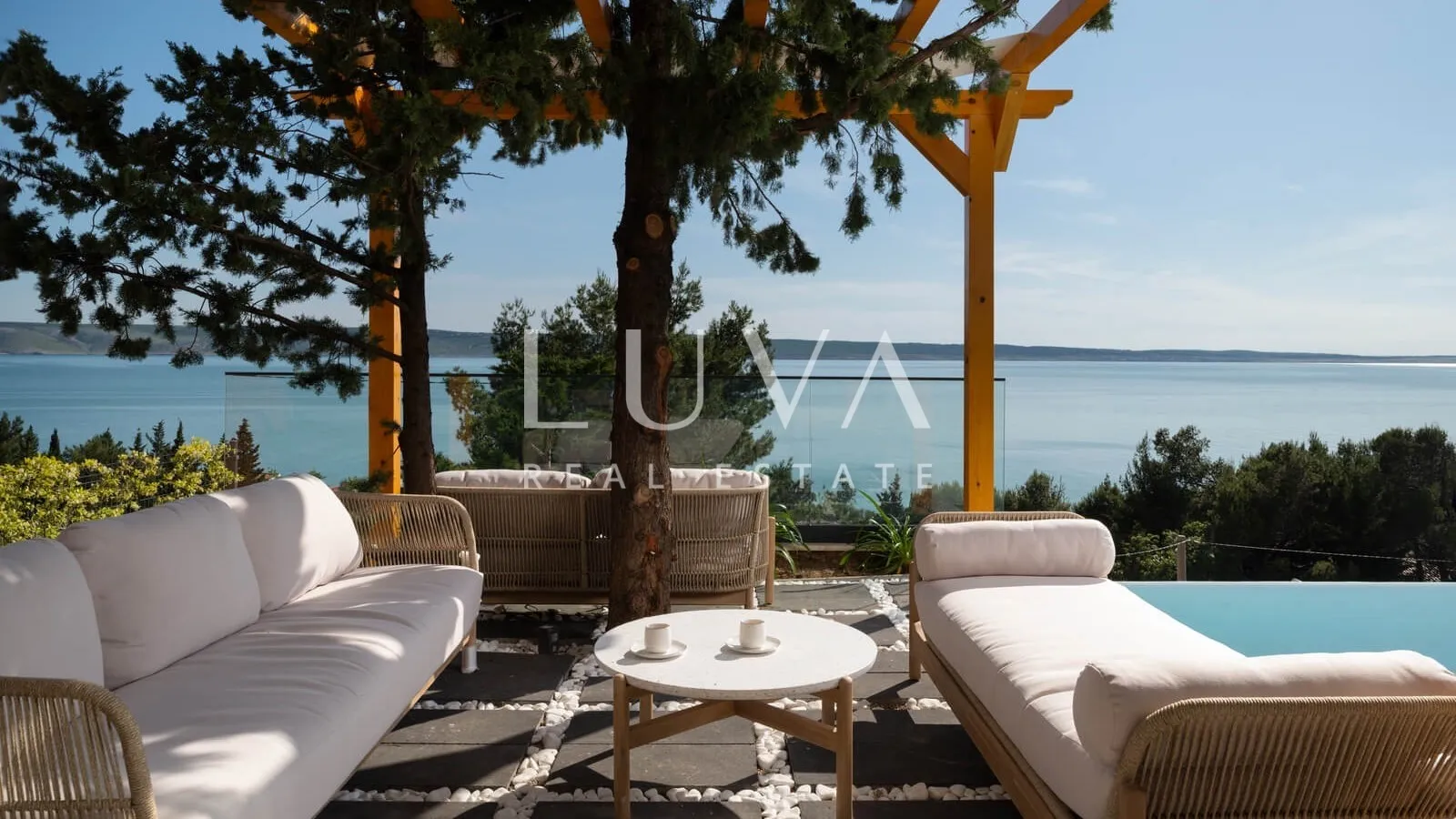 Starigrad, luksuzna vila s bazenom i pogledom na more