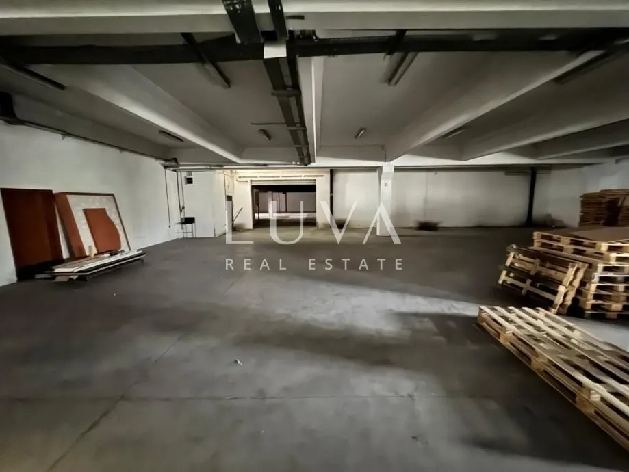 Dicmo, Prisoje, warehouse for rent, 1700 m²