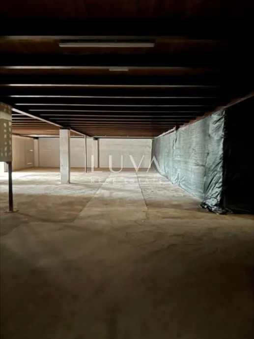 Dicmo, Prisoje, warehouse for rent, 1700 m²