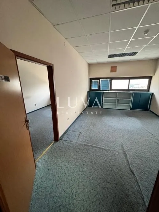 Dicmo, Prisoje, warehouse for rent, 1700 m²