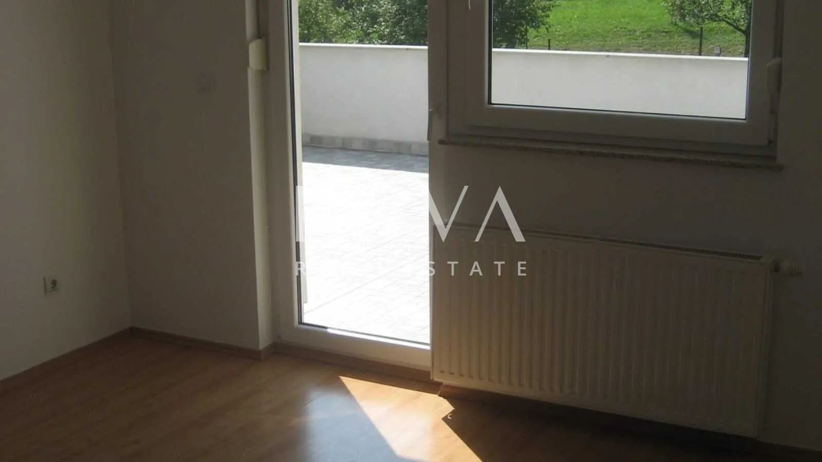 Zagreb, Mikulići, kuća s pogledom na Zagreb, 380 m²