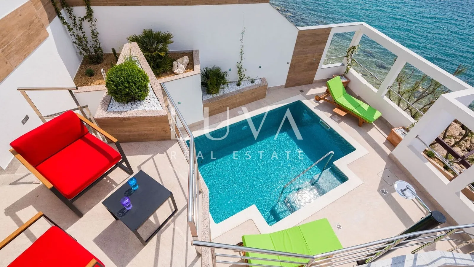 Omiš, Stanići, seafront house with pool for sale
