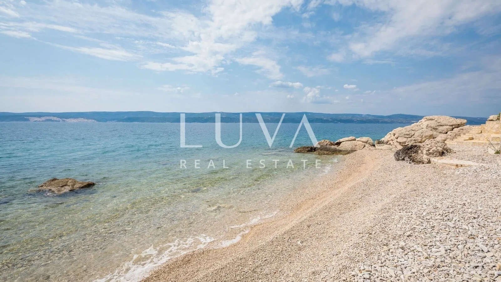 Omiš, Stanići, seafront house with pool for sale