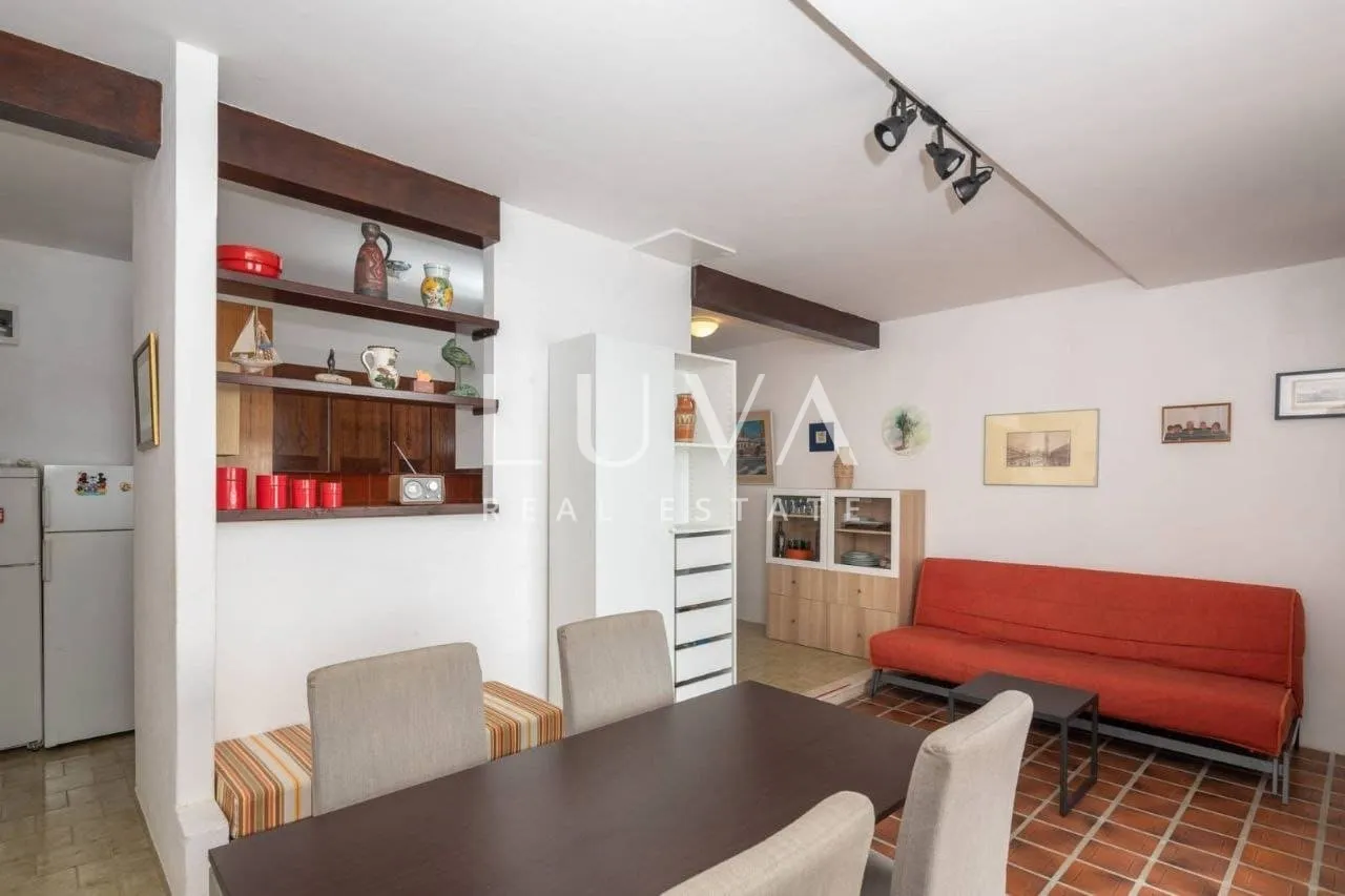 Omiš, Stanići, seafront house with pool for sale
