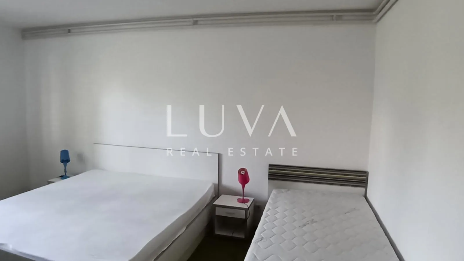 Poreč, Kukci, kuća 330 m2 s bazenom na prodaju