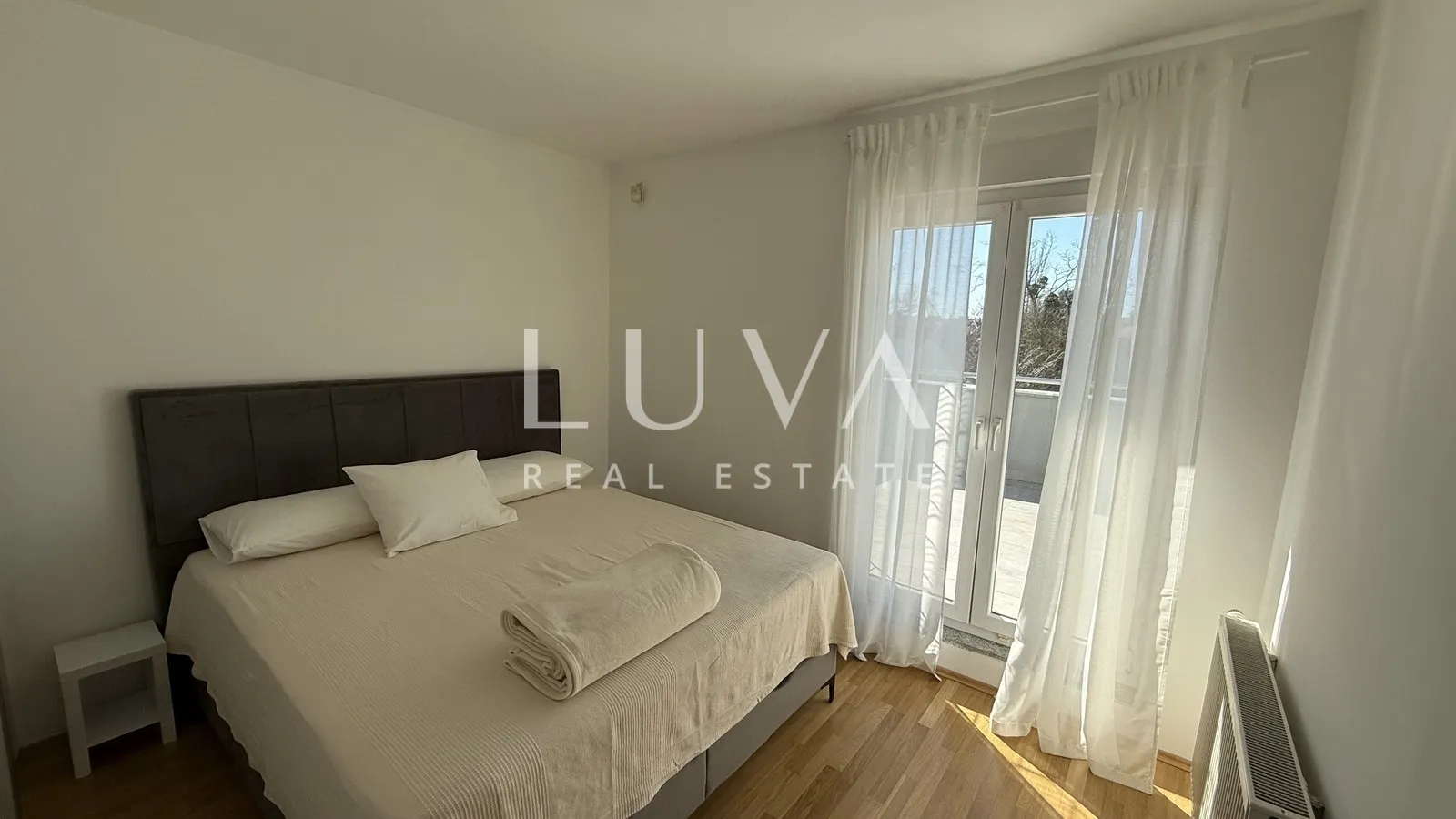 Zagreb, Lašćina, 4S moderan stan s 2 terase, 130 m²