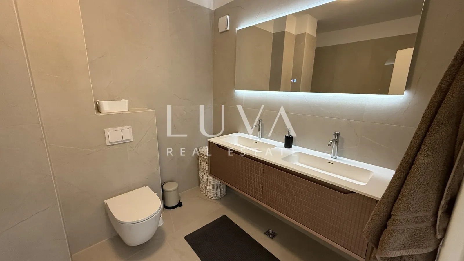 Zagreb, Lašćina, 4S moderan stan s 2 terase, 130 m²