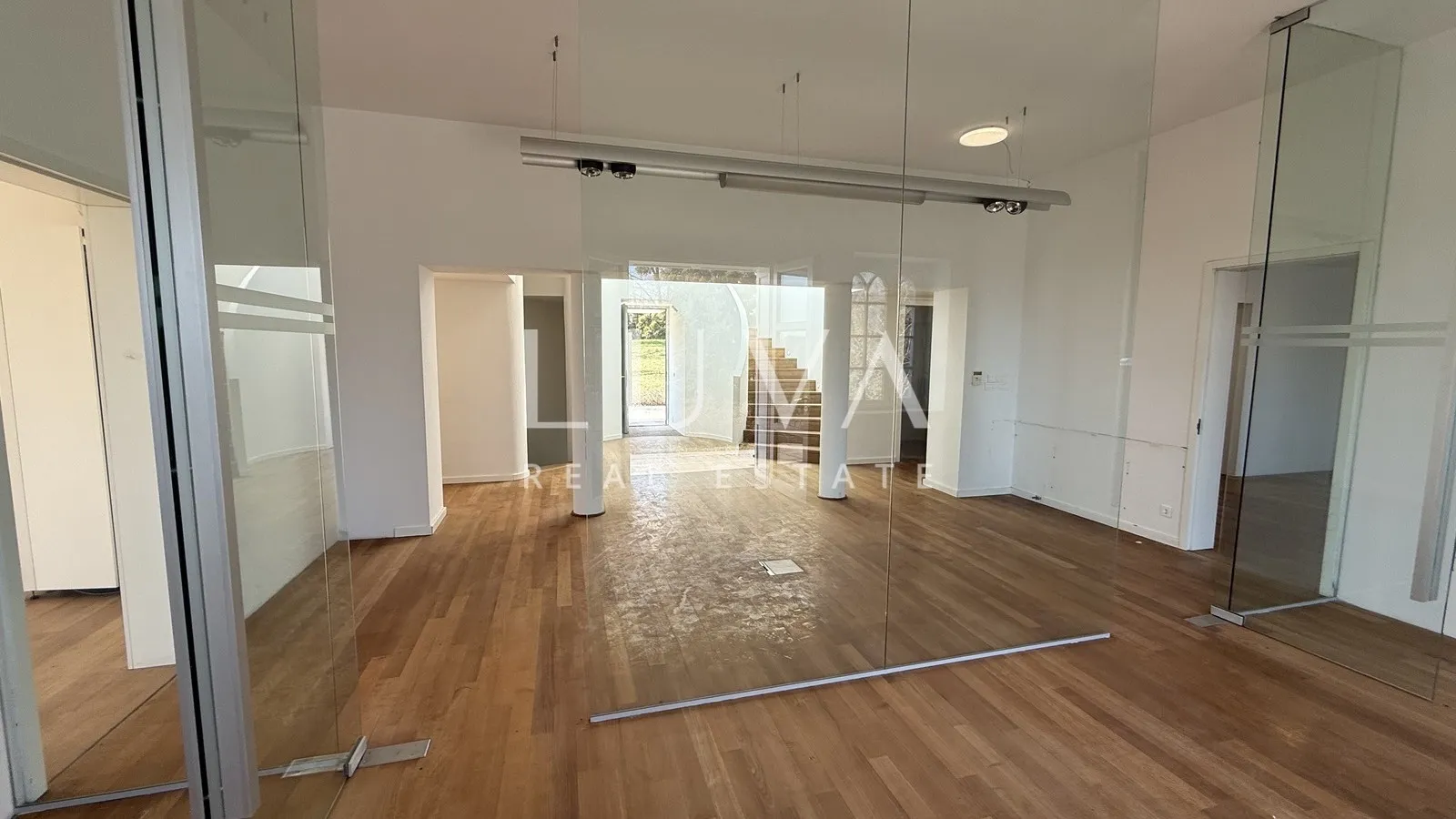Samobor, ekskluzivna vila 900 m2 s velikim imanjem
