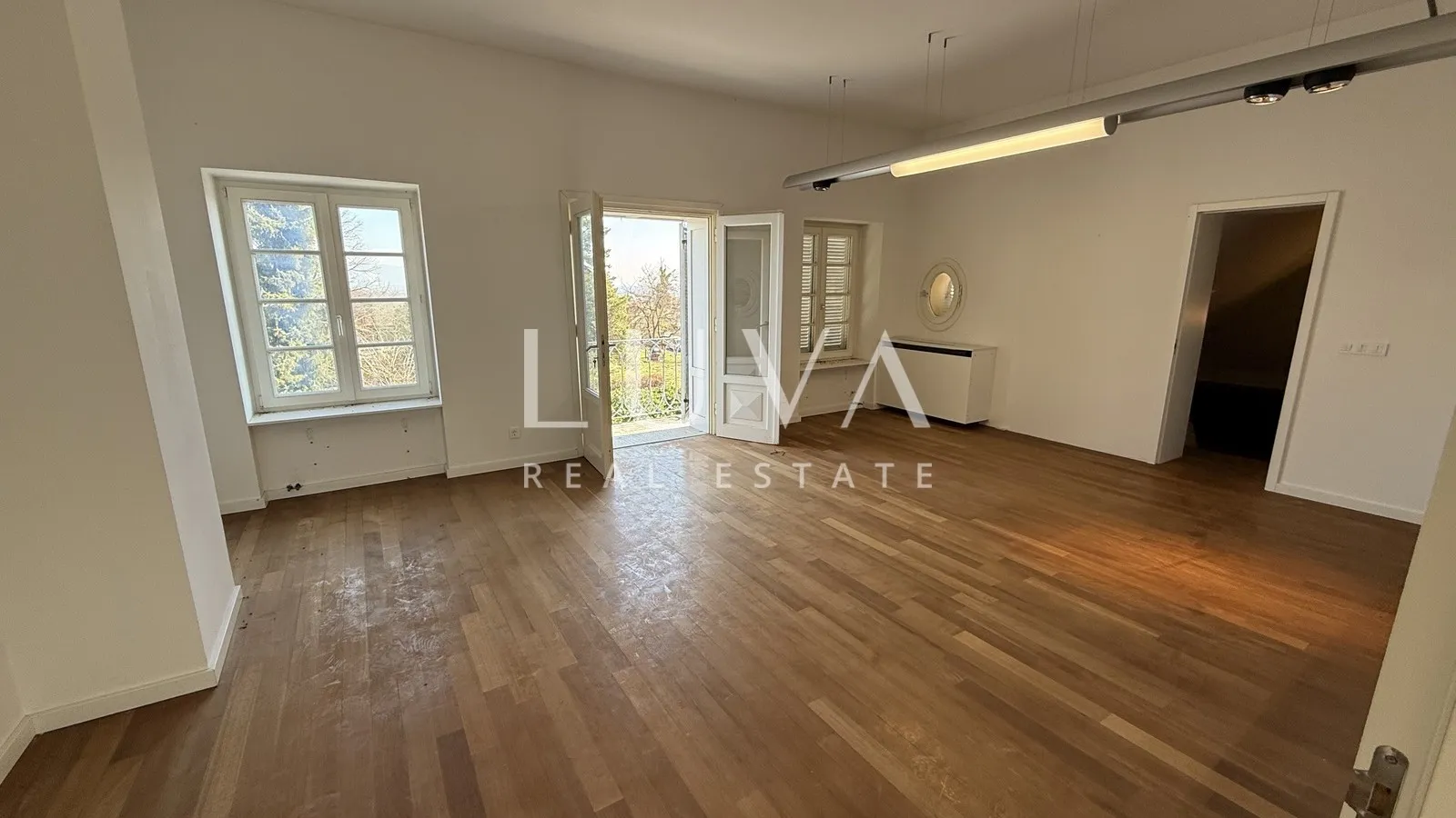 Samobor, ekskluzivna vila 900 m2 s velikim imanjem
