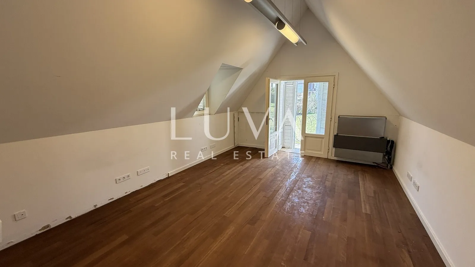 Samobor, ekskluzivna vila 900 m2 s velikim imanjem