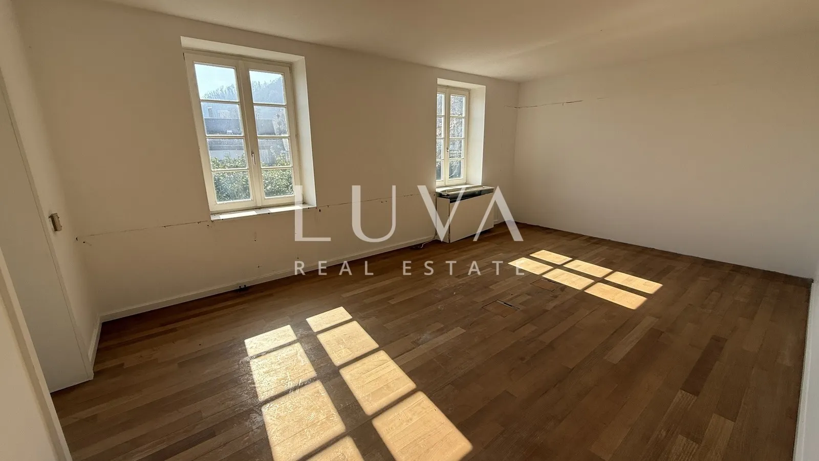Samobor, ekskluzivna vila 900 m2 s velikim imanjem