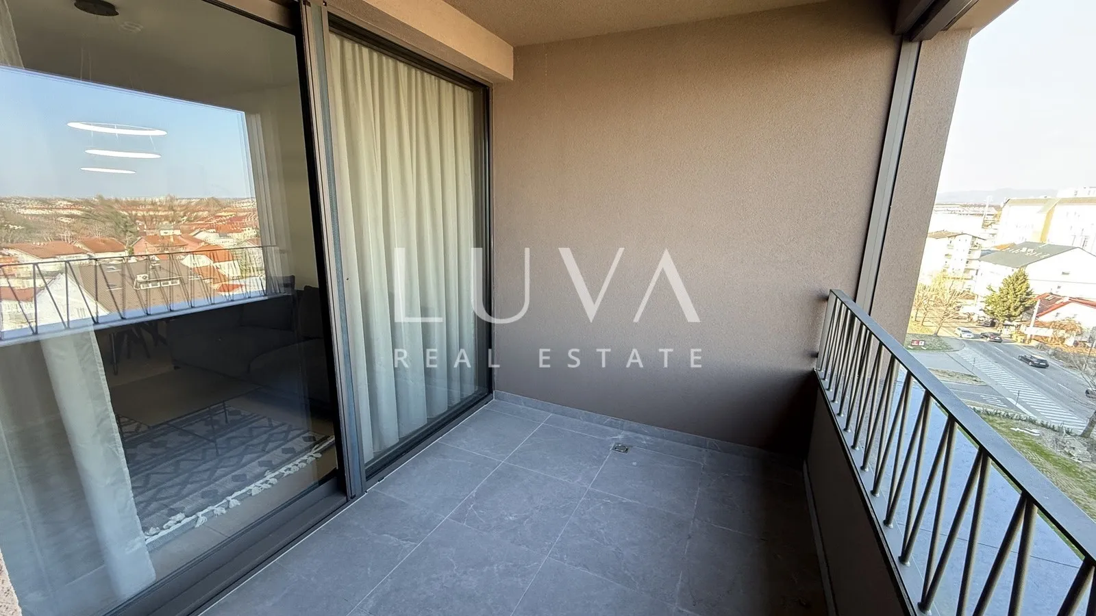 Zagreb, Svetice, moderni 2S stan i GPM, 46 m²