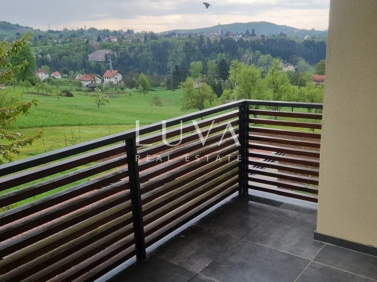 Vrbovsko, prostrana kuća 200 m2 za prodaju