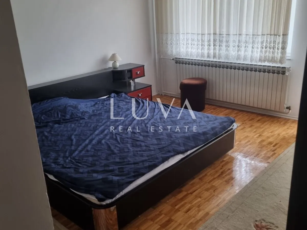 Vrbovsko, prostrana kuća 200 m2 za prodaju