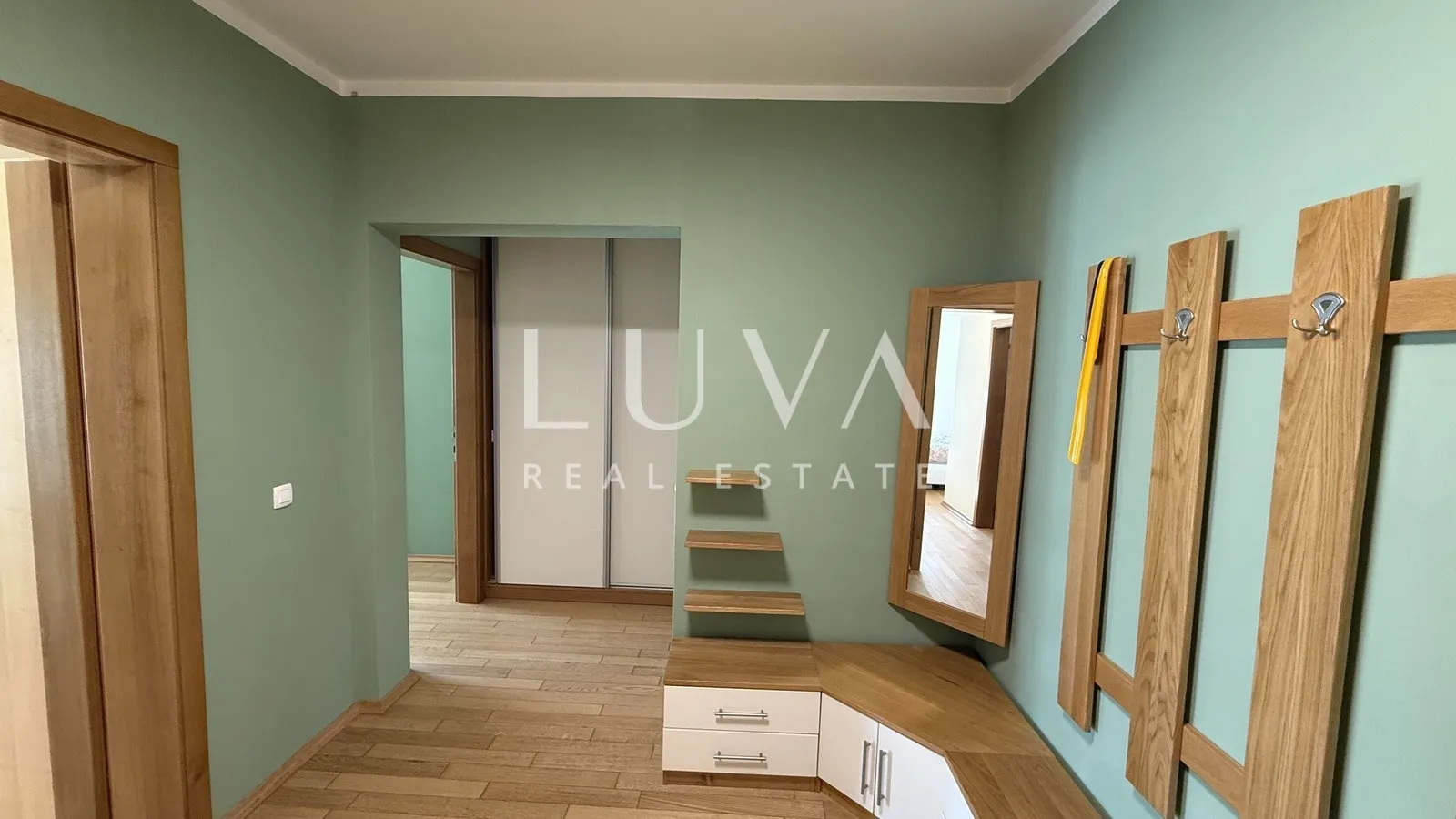 Zagreb, Petrova, prostrani 4S stan s 2 GPM, 120 m²
