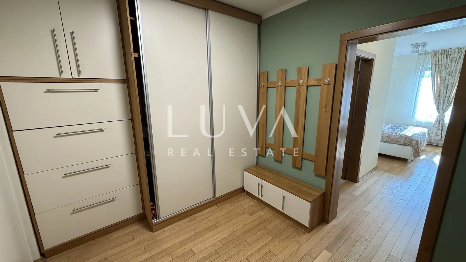 Zagreb, Petrova, prostrani 4S stan s 2 GPM, 120 m²
