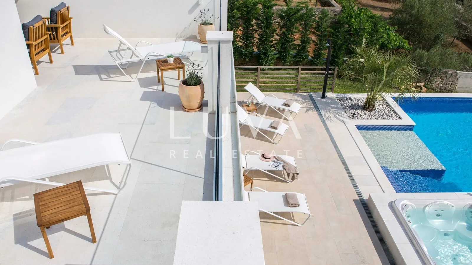 Istra, Labin, luksuzna vila s pogledom na more, 240 m2 za prodaju
